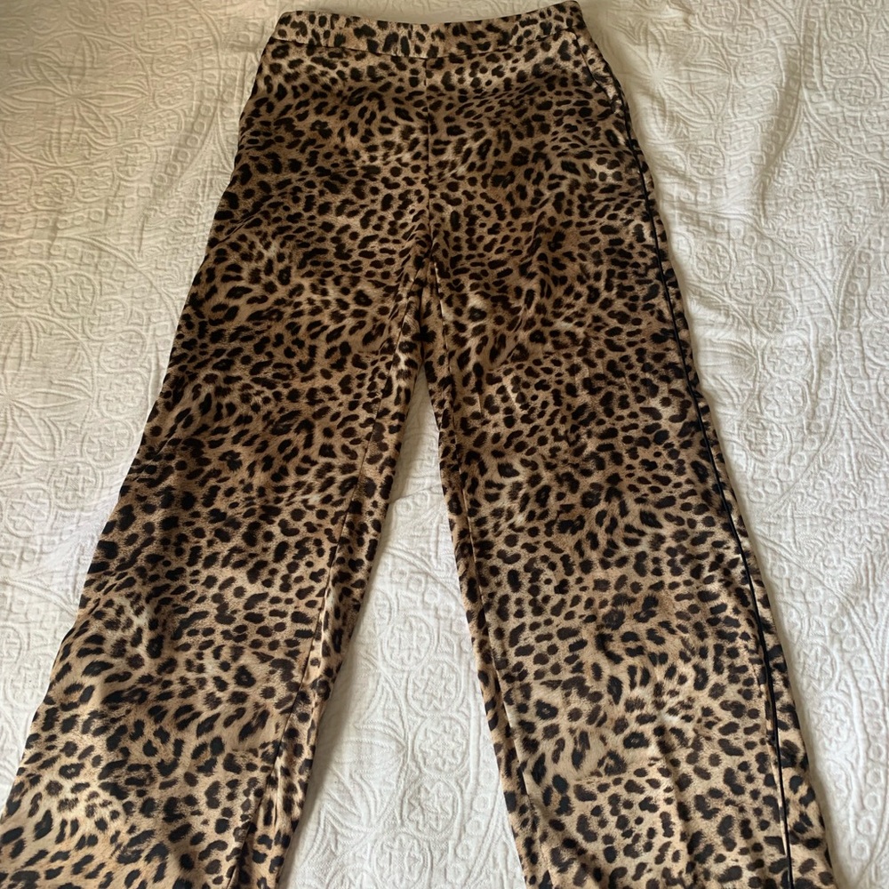 ZARA BASIC leopard print wide legged pants